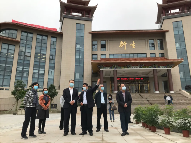 南方報業傳媒集團黨委書記到衍生健康醫藥產業園調研